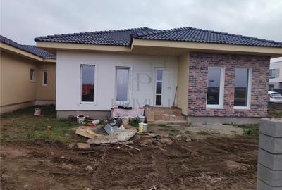 Duplex  superb separat prin dressing - Mobilier nou - toate utilitatile - 1