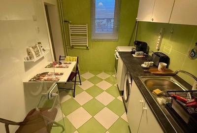 Apartament cu 2 camere decomandat în Titan