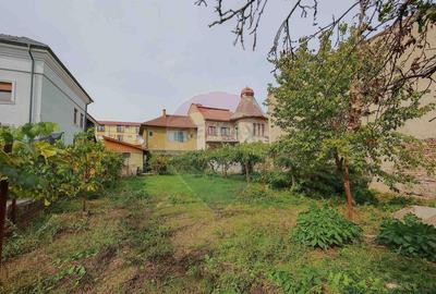 Casă cu 3 camere cu Teren 562 Mp în Central