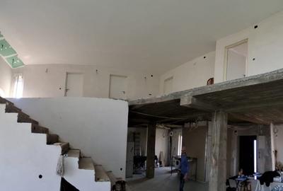 Casă individuală cu 8 camere cu Canalizare în Nord-Vest - 4