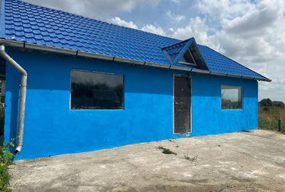 Casă cu 2 camere cu Teren 2880 Mp în Țipar - 5