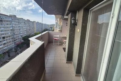 Vand apartament 3 camere Micro 4 - 5