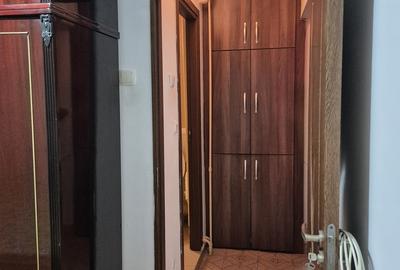 Apartament decomandat în Drumul Taberei