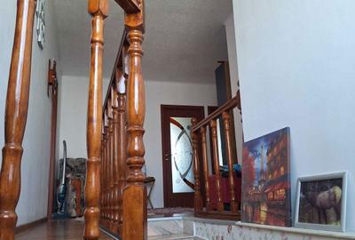 Casă cu 4 camere în Costi - 1