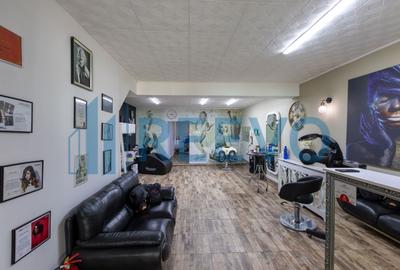 Spațiu comercial, de 430 mp, în Central - 4