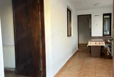 Casă cu 5 camere în Andrei Mureșanu - 5