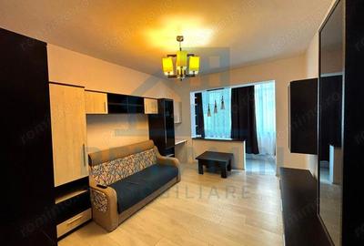 Apartament cu 2 camere decomandat în Tractorul