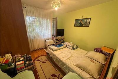 Ap 3 cam, Sud scoala nr 8, 50mp utili, et 1/4, CT - 7