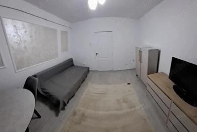 Garsonieră decomandată în Central - 7