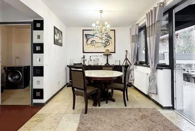 Casă individuală cu 5 camere cu Teren 300 Mp în Central - 1