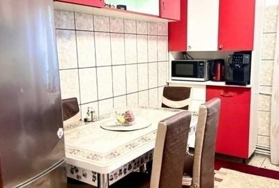 Etaj 2 - Dacia - Scoala G. Cosbuc - 2 camere decomandat - mobilat - 2