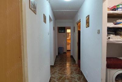 Vand apartament 4 camere, zona Mana?tur, la 2 minute de McDonald's - 5