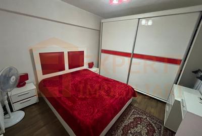 Apartament 3 camere de vanzare - zona Tomis II -Emag Constanta - 2