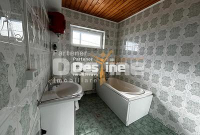 Casă cu 5 camere cu Canalizare în Copou - 9