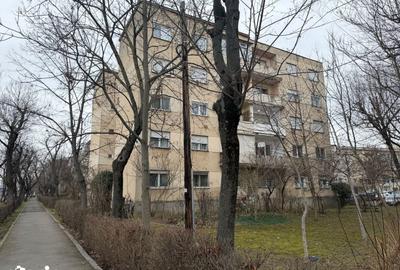 Apartament cu 3 camere în Micro 15 - 7