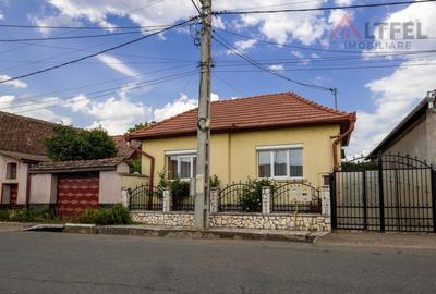COMISION 0! Casa cu 5 camere curte si gradina de vanzare in Seica Mare