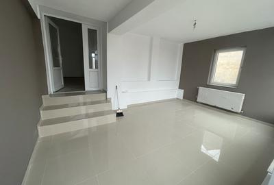 Apartament cu 4 camere în Pianu - 2