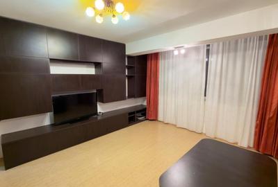 Apartament cu 3 camere decomandat, mobilat în Moșilor