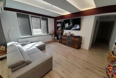 Vanzare apartament 3 camere Ultracentral zona Piata Mihai Viteazu, Cluj-Napoca