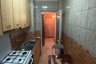 Inchiriez apartament 2 camere - 6