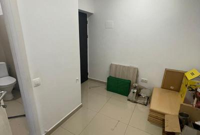 Spatiu comercial 96.60 mp, curte proprie 16.27 mp + 6 locuri parcare - 12