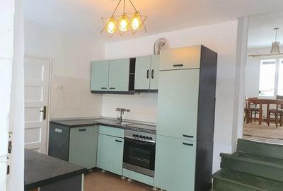 Casă cu 3 camere cu Teren 600 Mp în Central - 3