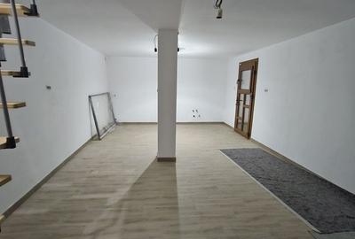 Casă cu 6 camere cu Canalizare în Nord-Est - 10