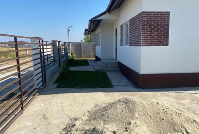 Vand casa cu personalitate - 1