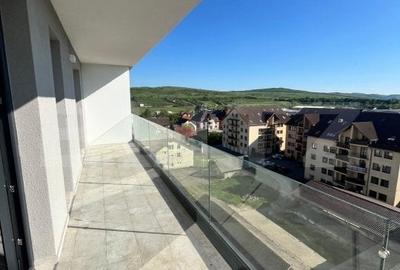 Apartament cu 2 camere semidecomandat în Independenței