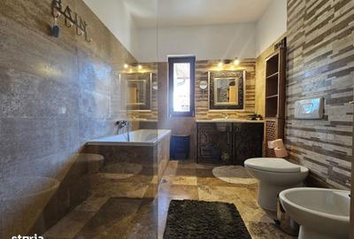 Casă cu 4 camere cu Canalizare în Faleza Nord - 2