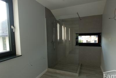 VILA de LUX in Burdujeni - 5