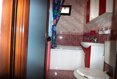 Apartament cu 3 camere in Micro 19 - 9