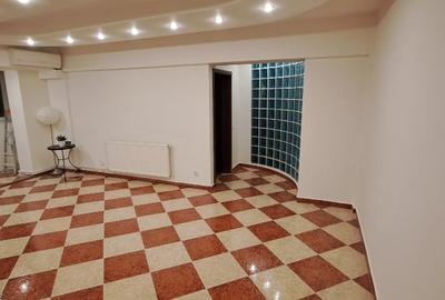 13 Septembrie-hotel Marriott, 3 camere de vanzare, 80 mp,  8/9, centrala, 2 bai - 23