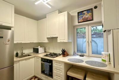 Casă cu 9 camere cu Canalizare în Grădina Icoanei - 10