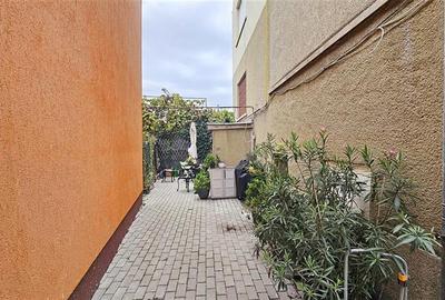 Apartament cu 4 camere decomandat, mobilat în Bălcescu - 15