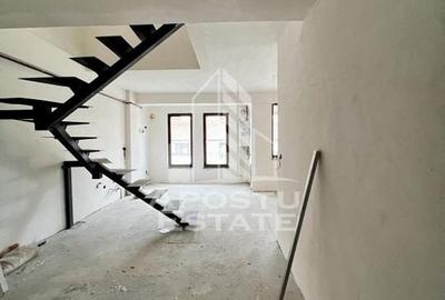 Apartament cu 4 camere semidecomandat în Alfa