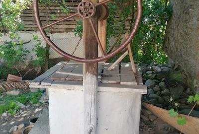 Casă cu 5 camere cu Teren 2600 Mp în Central - 11