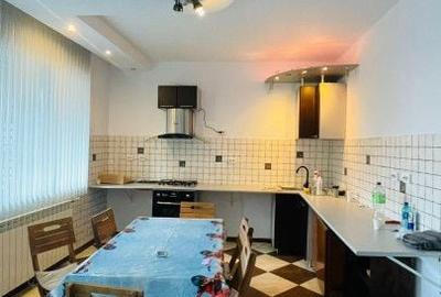 Casă cu 5 camere cu Teren 500 Mp în Central - 4