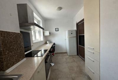 Casă cu 4 camere în Central - 1