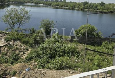 Apartament cu 3 camere decomandat în Colentina