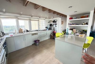 Apartament cu 5 camere decomandat în Central - 2