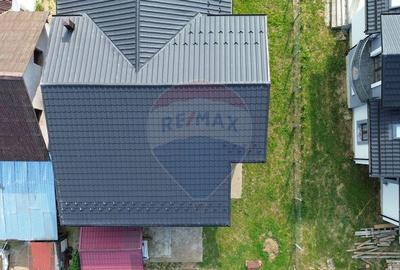 Casa la ro?u de vanzare in Satulung - 13