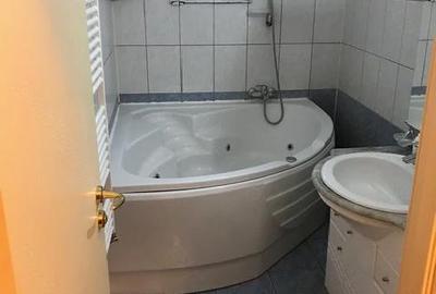 Apartament cu 3 camere decomandat în Steaua - 2