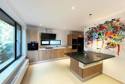 Casă individuală cu 4 camere cu Canalizare în Central - 6