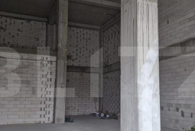 Spațiu comercial, de 170 mp, în Central - 3