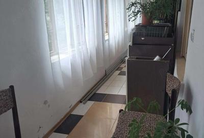 Casă cu 6 camere în Central - 2