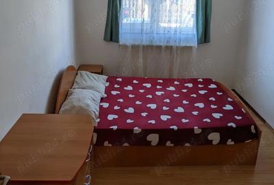 Vand ap in Flore?ti ,str Florilor ,intre case ,strada privata ,asfaltata ,suprafa?a totala 61 mp. - 4