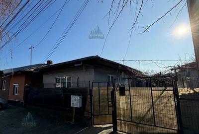 Casă cu 4 camere cu Canalizare în Semicentral - 31