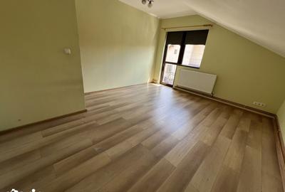 Casă cu 4 camere decomandat cu Garaj în Terezian - 12