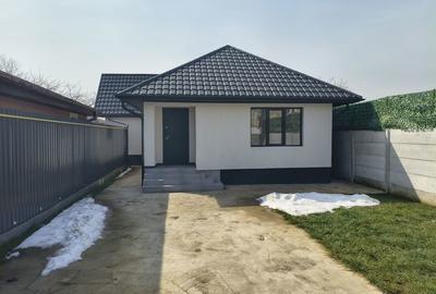 Casă cu 3 camere în Central - 4